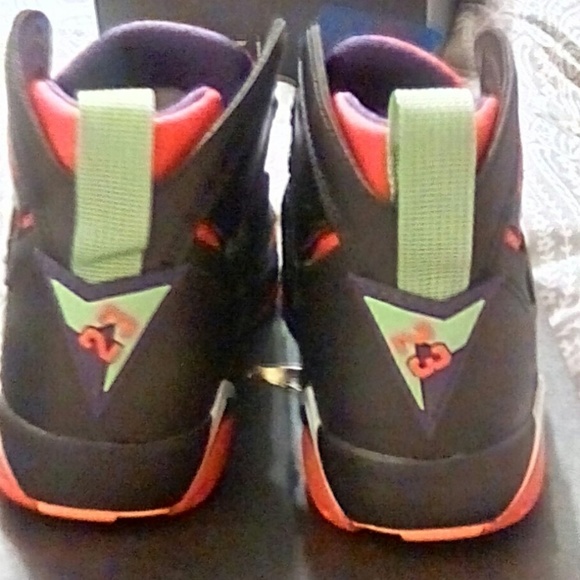 Jordan 7 Retro Marvin The Martin Kids - Picture 5 of 6